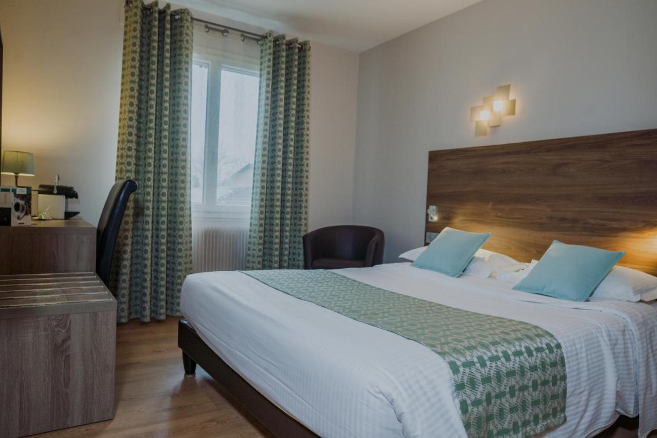 Logis Hotel Le Petit Casset La Boisse Екстер'єр фото