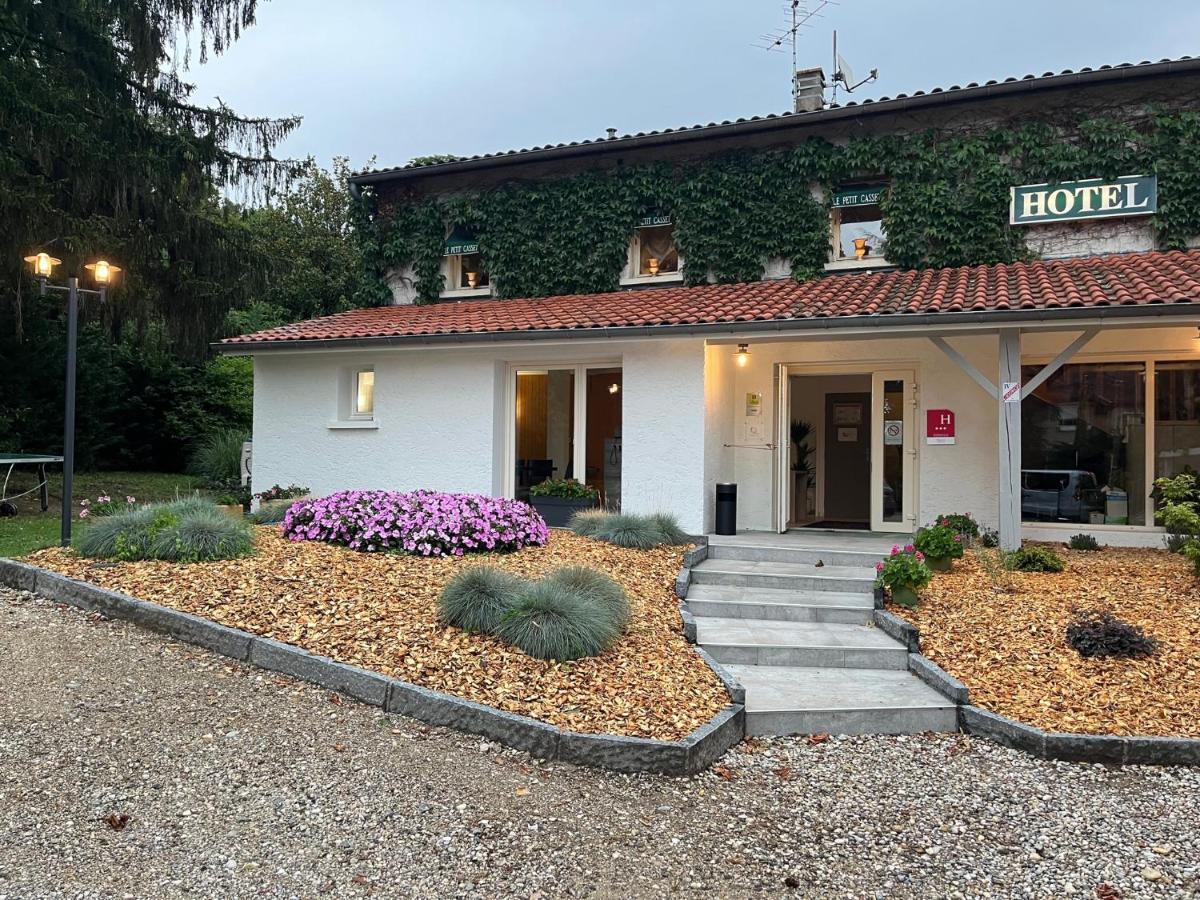 Logis Hotel Le Petit Casset La Boisse Екстер'єр фото