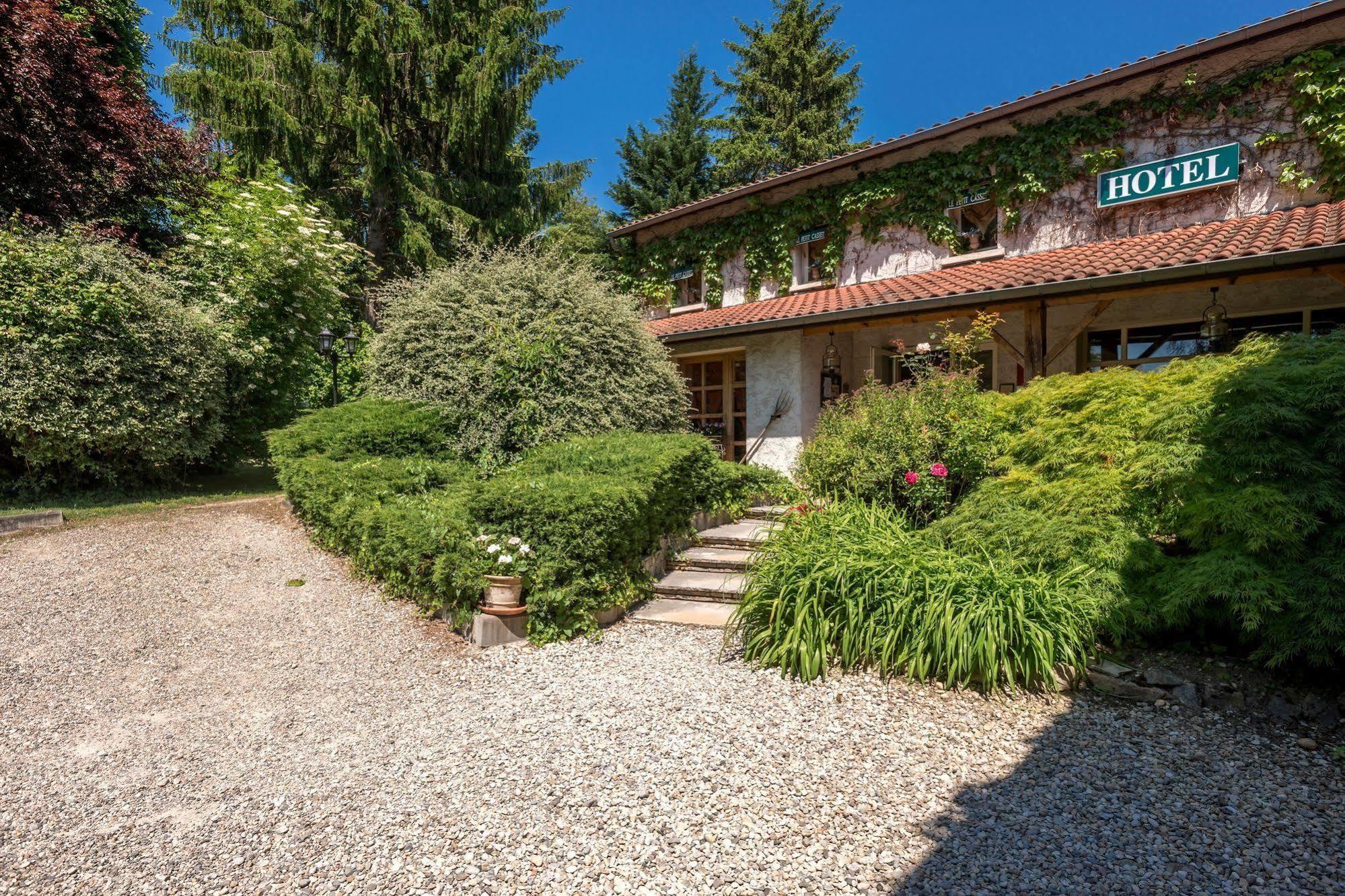 Logis Hotel Le Petit Casset La Boisse Екстер'єр фото