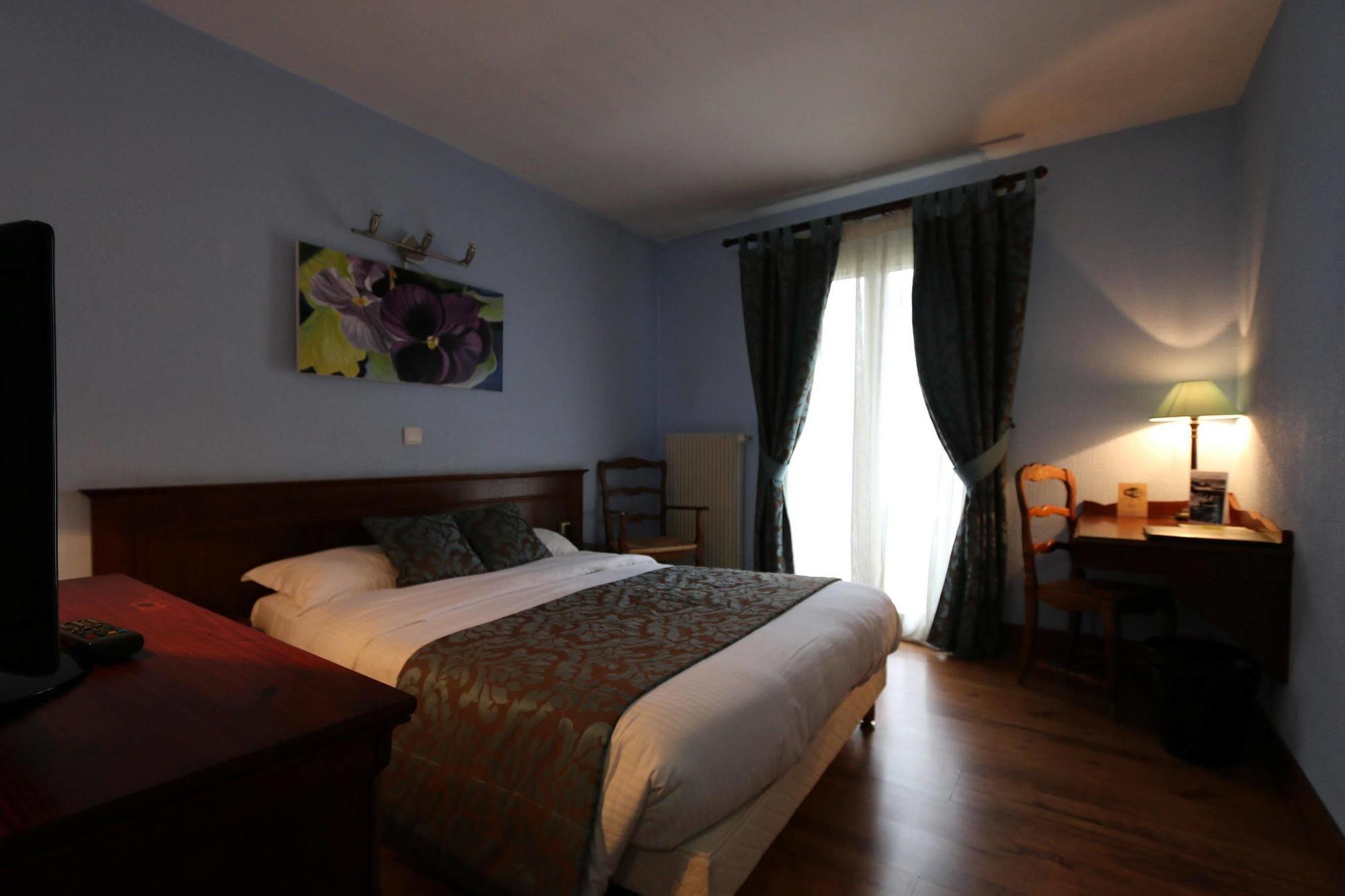 Logis Hotel Le Petit Casset La Boisse Екстер'єр фото