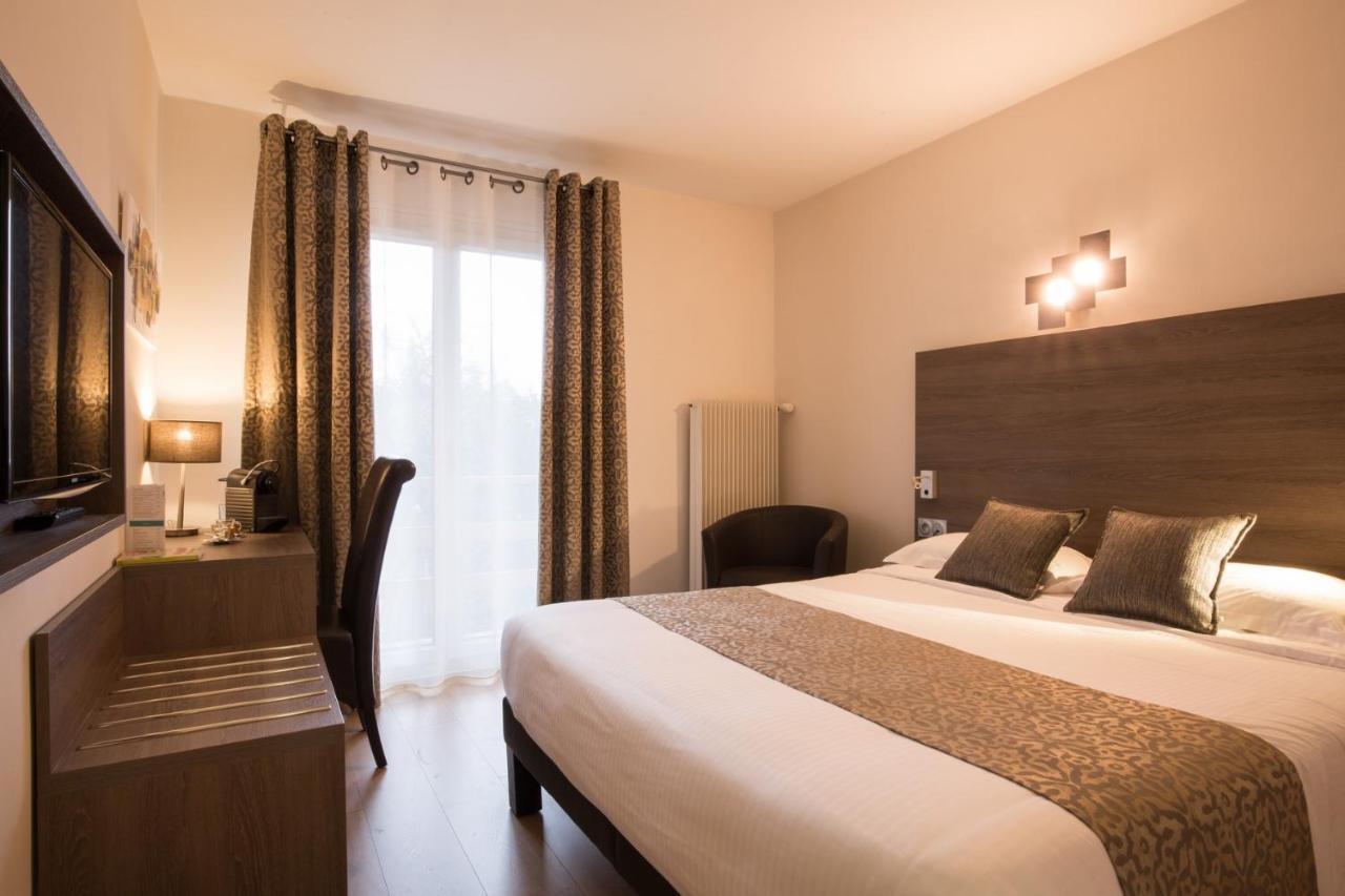 Logis Hotel Le Petit Casset La Boisse Екстер'єр фото
